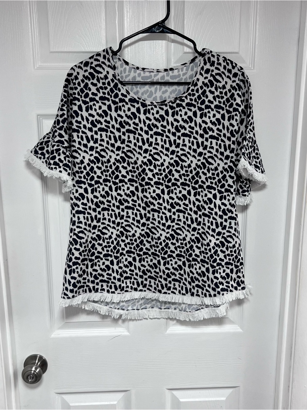 Leopard Print Fringe Short Sleeve Tee - Black & White Size S